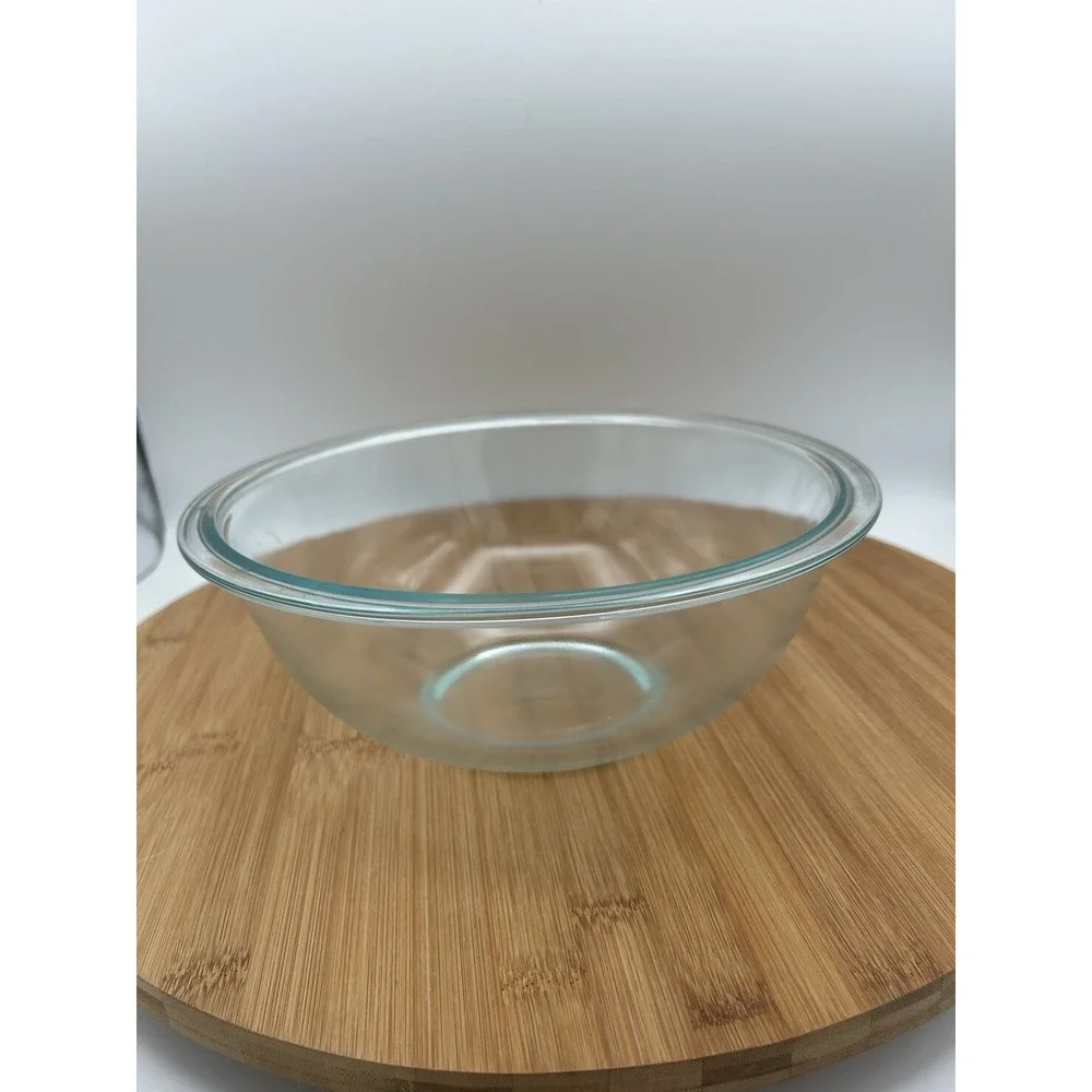 Pyrex Clear 2.5-Quart Glass Mixing‎ Bowl 325